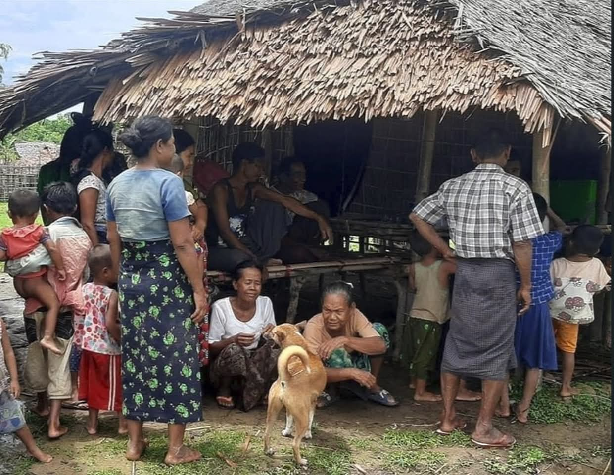 စစ်ဘေးရှောင် ရခိုင်ပြည်သူများကို ချောင်းသာနှင့်ရွှေသောင်ယံကမ်းခြေမှ စစ်တပ်လက်အောက်ခံ အုပ်ချုပ်ရေးမှူးများက နှင်ထုတ်နေ