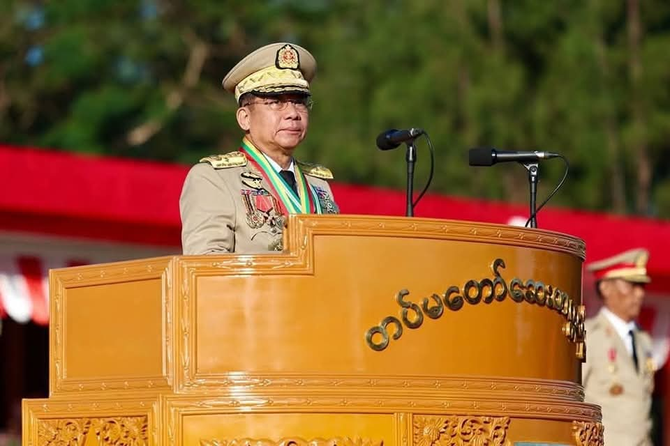 နပခ အတွင်း ပိတ်မိနေသည့် စစ်ဆေးဗိုလ်ဆရာဝန်များ  AA ထံလက်နက်ချ