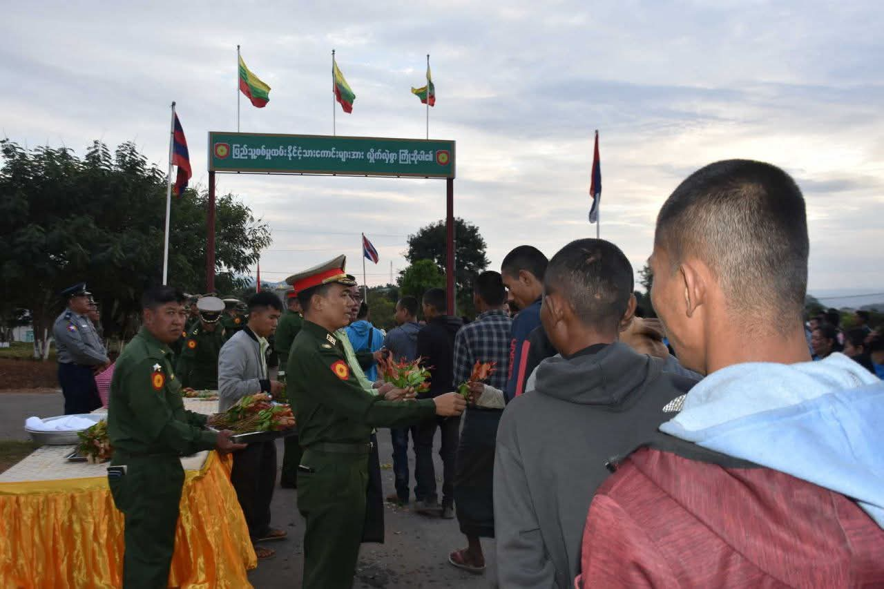 တပ်သားသစ်အဖြစ် ပေါ်တာဆွဲဖမ်းဆီးစဉ် နှလုံးရောဂါအခံရှိသော မိခင်ဖြစ်သူ ရှော့ခ်ရ သေဆုံး