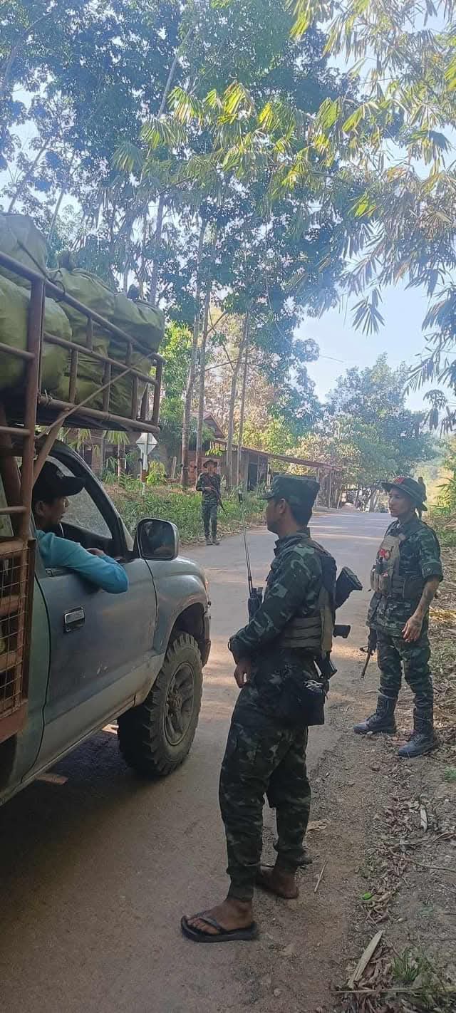 ရေးမြို့နယ် ကျောင်းရွာလမ်းမကြီးတစ်ခုကို ရေးဘီလူးတပ်ခွဲ ၂ က တက်ရောက်စစ်ဆေး