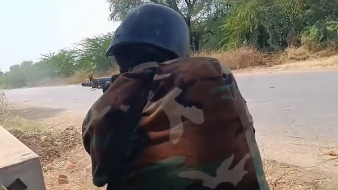 မြင်းခြံ ဗိုလ်မိုက်ခဲတို့ ကြမ်းပြီဟေ့