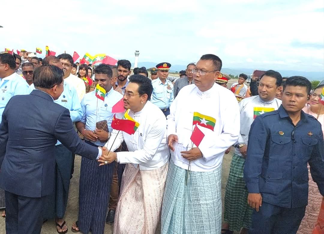 ဘမော ဘောင်ချာ အကြီးစားများ