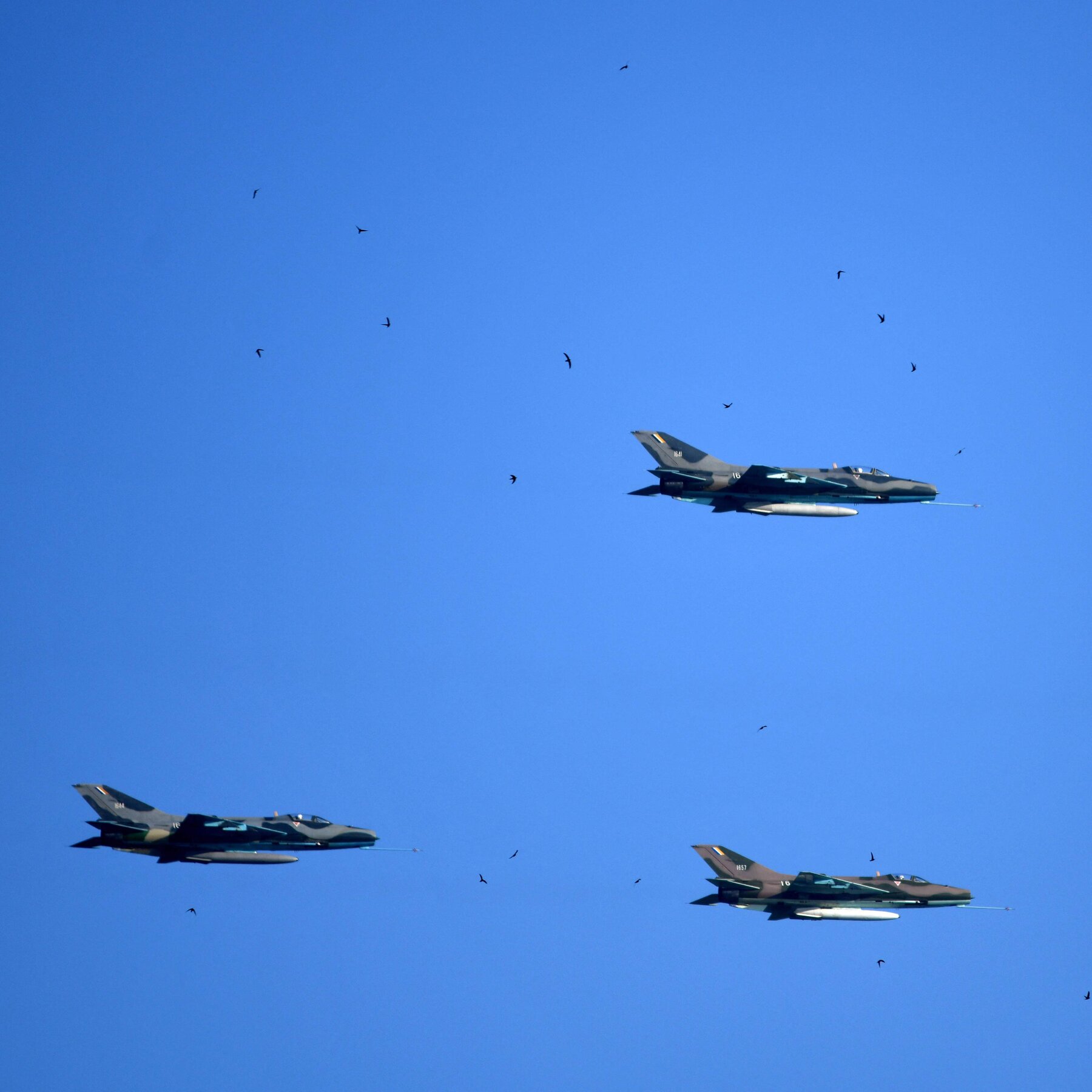 မြန်မာ့ ပထမဆုံး အသံထက်မြန် ခေါင်းတလားပျံ