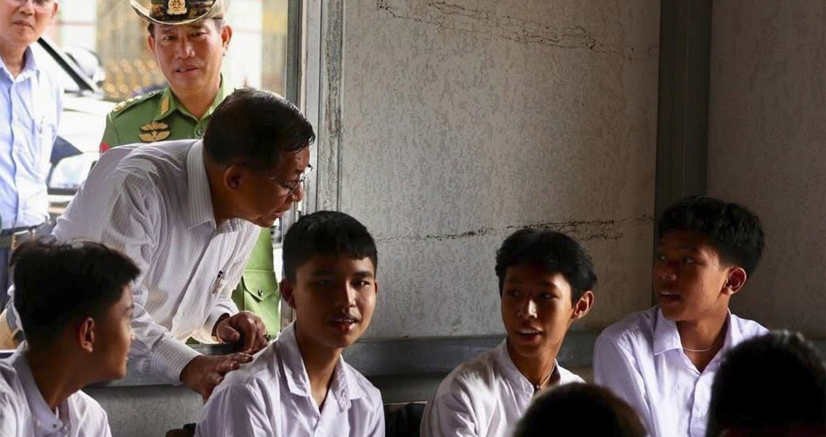 ကသောင်းကနင်း မြန်မာ့ပညာရေး ဘယ်လိုခရီးဆက်မလဲ