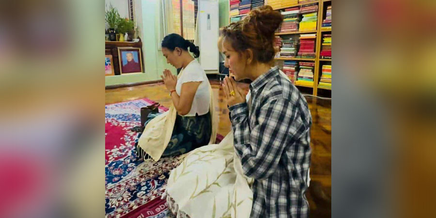 “ဗုဒ္ဓံသရဏံဂစ္ဆာမိ” သီချင်းကို ကလပ်တွင် တီးခတ်ခဲ့သည့် DJ Violet  ဝန်ချ တောင်းပန်