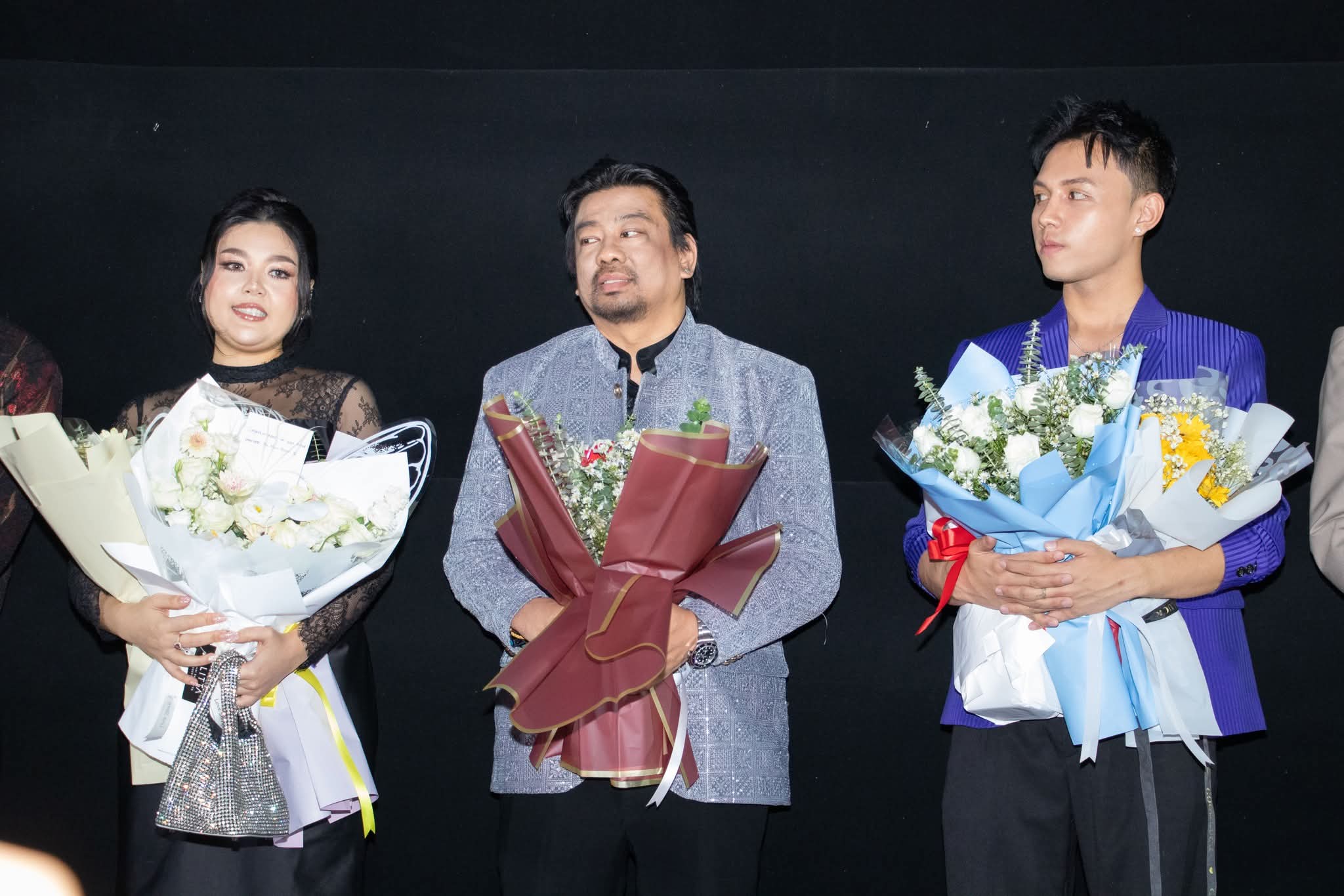 ရဲကားလို့ လူသိသွားလို့ သရုပ်ဆောင်တွေ ပရက်ရှိုးမတက်၊ ဆိုရှယ်မီဒီယာမှာပို့စ်မတင်ရဲတော့