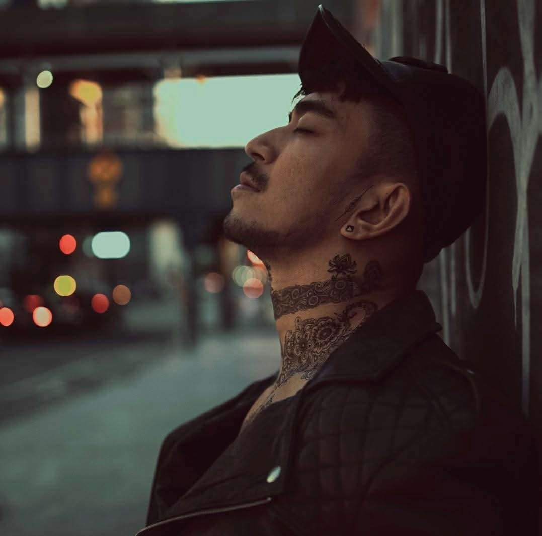 “ပန်ဆယ်လို”ကို Follow လုပ်ထားတာ ပညာမတတ် အောက်တန်းစားတွေပါဆိုတဲ့ ဥက္ကာမင်းမောင်