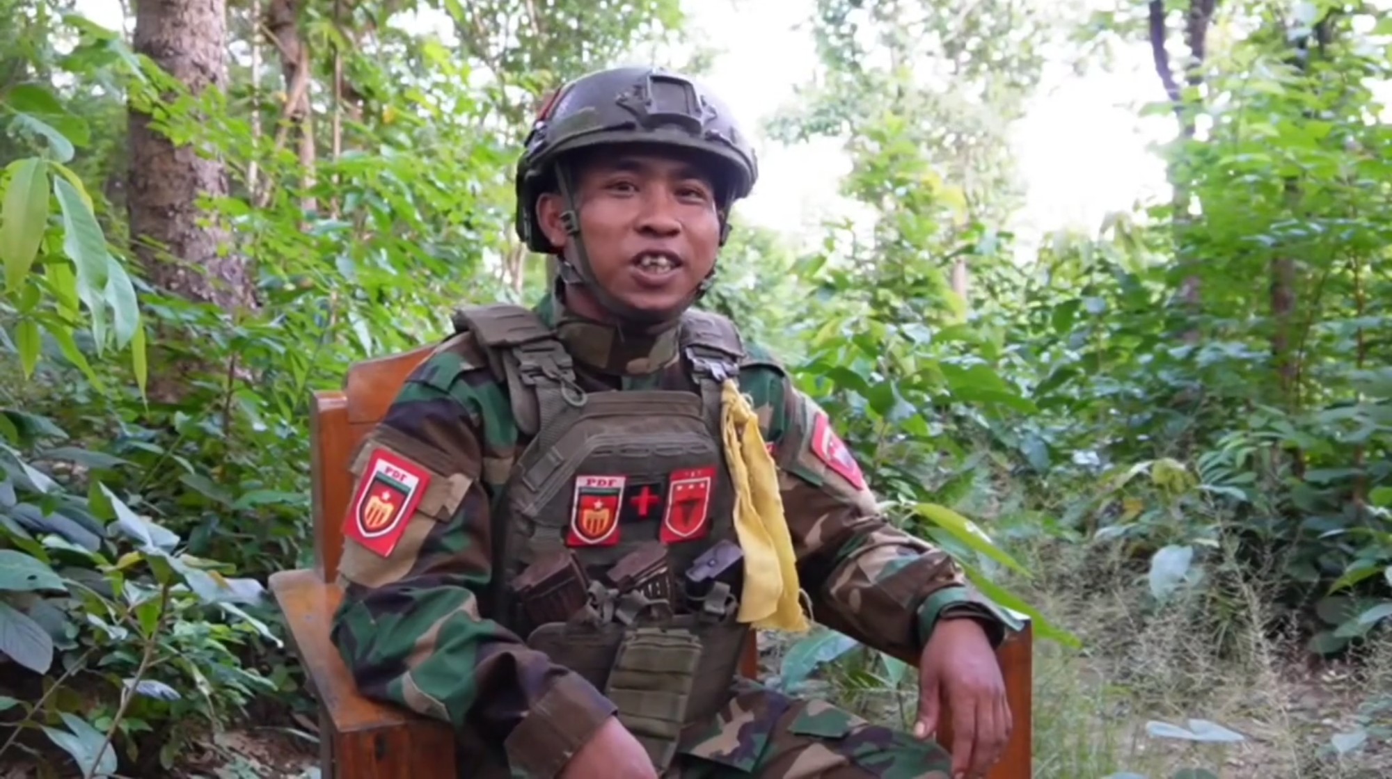 အဖေကို အမြန်သင်္ဂြိုလ်ပြီး ရှေ့တန်းထွက်ခဲ့တဲ့ ယင်းမာပင်ခရိုင်အမှတ်၆တပ်ရင်း ဆေးမှူး (ရုပ်/သံ)