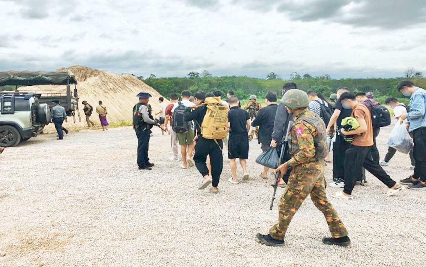 မိုင်းနောင်တွင်​ ပြည်သူ့စစ်၏ ကျားဖြန့်များကို စစ်တပ်က အဖမ်းပြသော်လည်း များစွာကျန်နေသေး