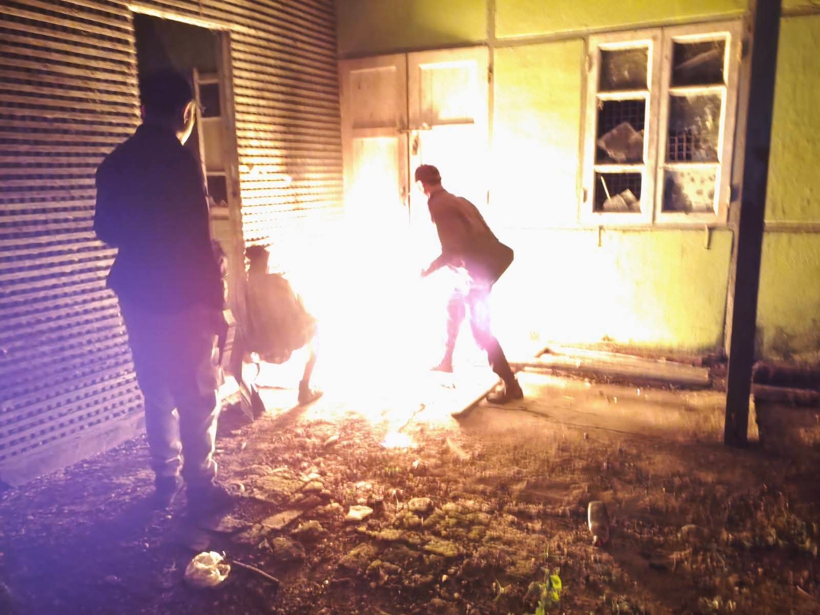 နတ်တလင်း စစ်တပ် တပ်စွဲထားသော နေရာများကို တပြိုင်နက်တည်း ဝင်ရောက် တိုက်ခိုက်