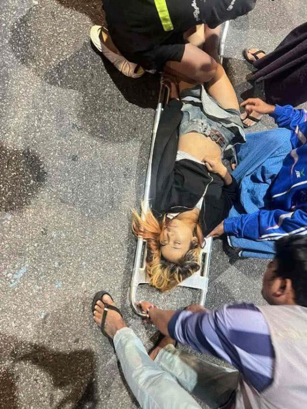 ကမာရွတ်မြို့နယ် ပြည်လမ်းပေါ်ရှိ လှည်းတန်းလူကူးတံတားပေါ်မှ အသက် (၂၅) နှစ်အရွယ် အမျိုးသမီးတစ်ဦး ပြုတ်ကျသေဆုံး