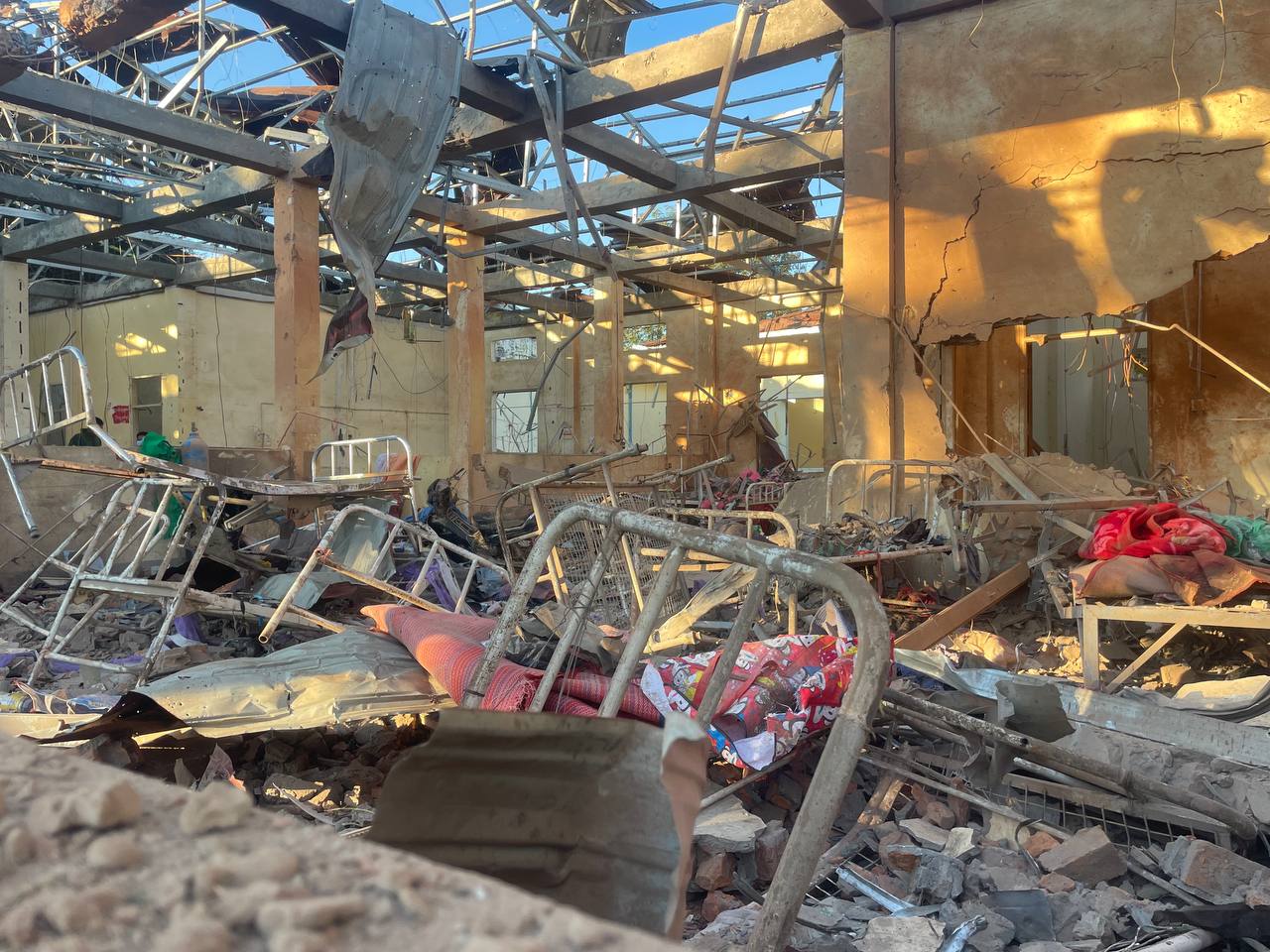 မြောက်ဦးဆေးရုံ ဗုံးခွဲမှုနောက်က စစ်ကော်မရှင် ဝါဒဖြန့် လှည့်ကွက်