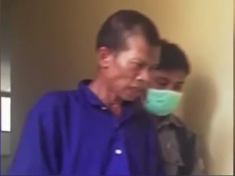 လူမိုက်ထွဋ်ခေါင် ဓားတင်မြင့် ( သို့မဟုတ် ) ဇိုးတင်မြင့်