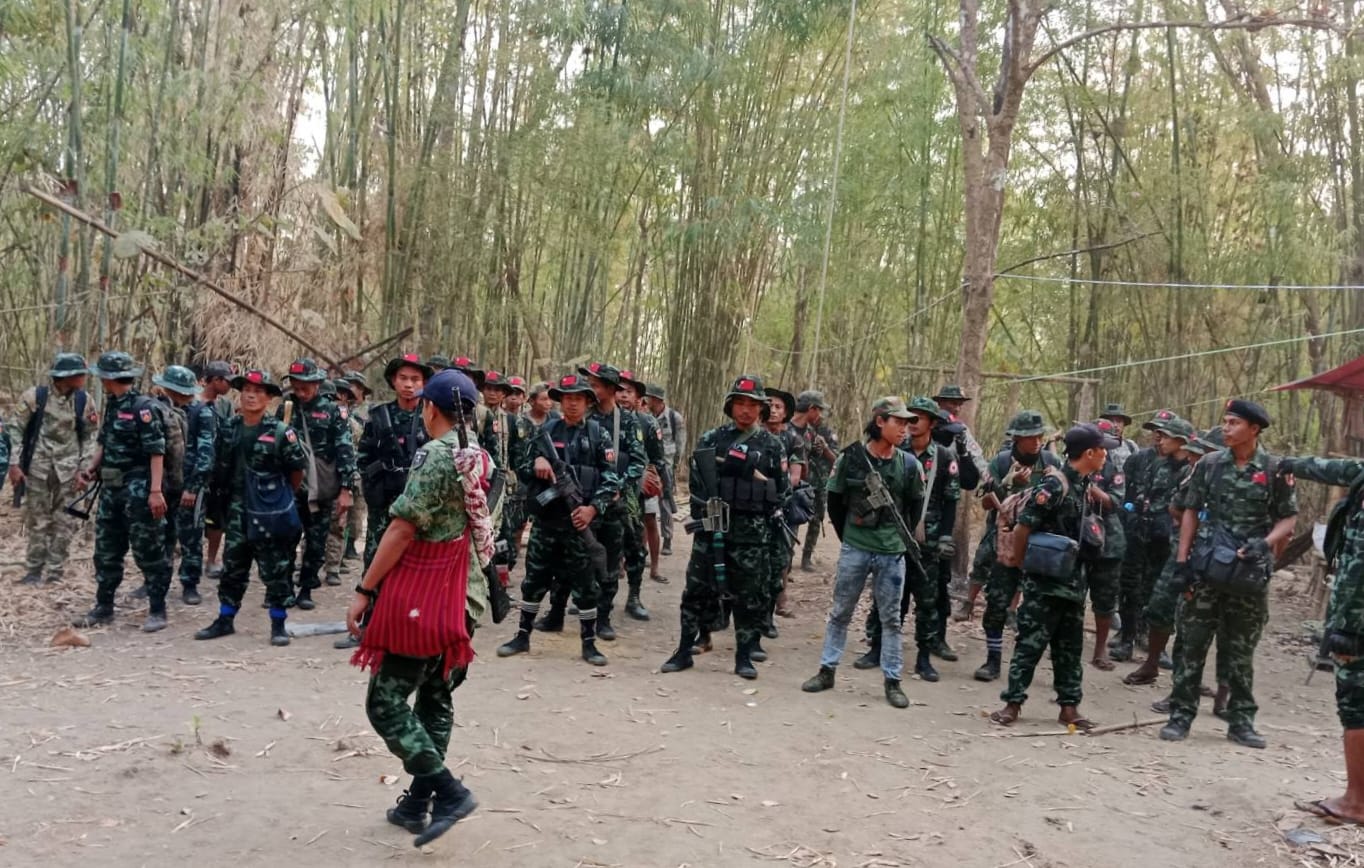 ခရိုင် နှစ်ခုကို အခြေပြုကာ ပဲခူးရိုးမကို စစ်ကြောင်းထိုးရန် စစ်တပ် ပြင်ဆင်