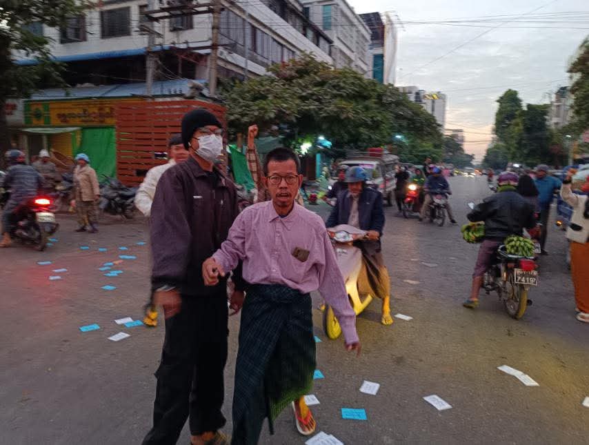 မန္တလေးစျေးချိုတော် ဆန္ဒပြပြီးနောက် စစ်အုပ်စုက စျေးသည်တွေကို ရန်ပြု၊ စျေးဆိုင်တွေ ဖျက်ဆီး