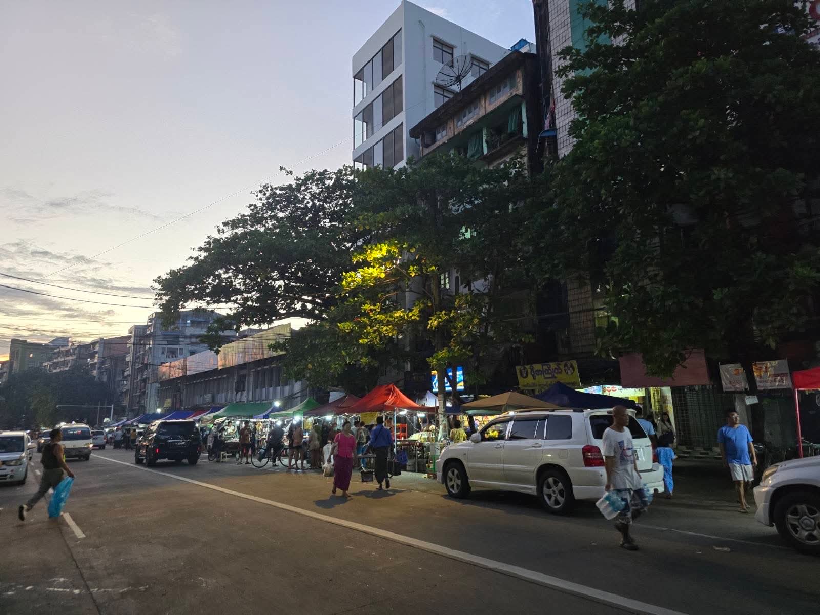 แแพแแบแธแแแบแธแแพแฌ Bluetooth Speakerแแฒแท แแแนแแแผ