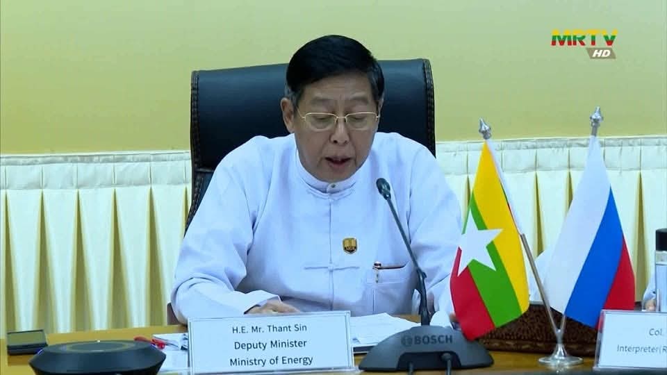 ဆီလုပ်ငန်းရှင်များအားလုံး ပြည်ပထွက်ခွာခွင့် စစ်တပ်က ယာယီပိတ်ပင်ထား