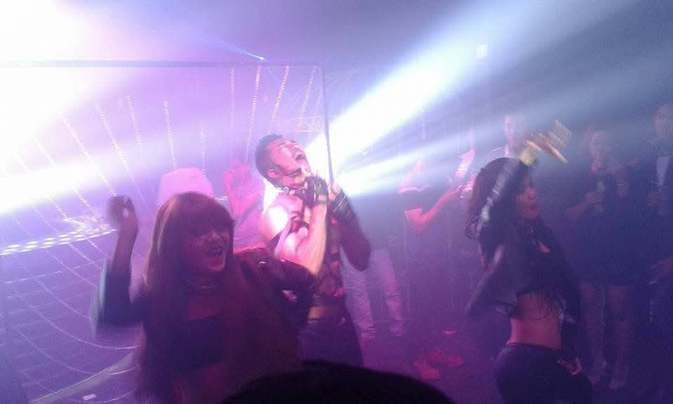 “တော်လှန်သပိတ်က ဟာသပဲ”ဆိုတဲ့ ဥက္ကာမင်းမောင် (ရုပ်သံ)