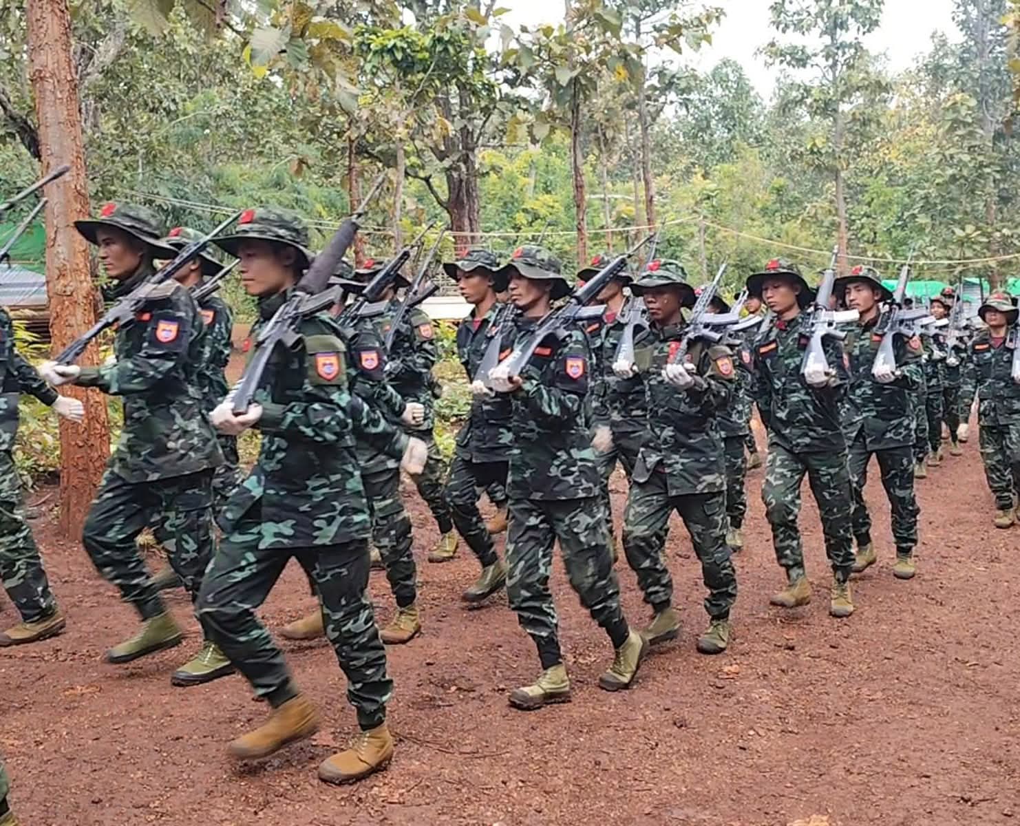 နေပြည်တော်၊ တပ်ကုန်းမြို့နယ်တွင် စစ်တပ်စစ်ကြောင်း ခေတ္တစခန်းချနေစဉ် ဝင်ရောက်တိုက်ခိုက်