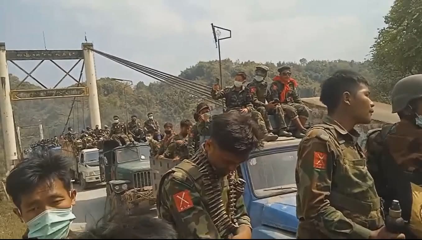 ကသာမြို့ပေါ်ထိ တော်လှန်ရေး တပ်ဖွဲ့များ ဝင်ရောက် တိုက်ခိုက်