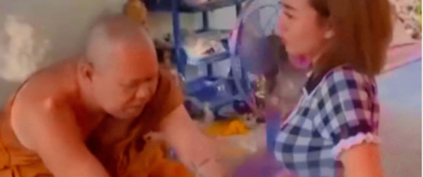 ရောဂါကုရင်း စမူဆာပါ ဘုန်းပေး