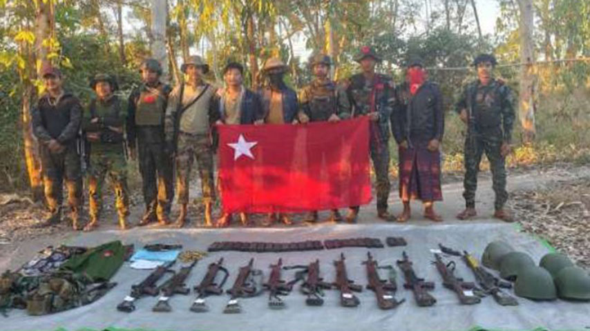 လက်ပံတန်းတွင် စစ်ကောင်စီတပ်စခန်း တိုက်ခိုက်ခံရပြီး  ဒုရဲအုပ်အပါအဝင် ၁၉ ဦး သေဆုံး