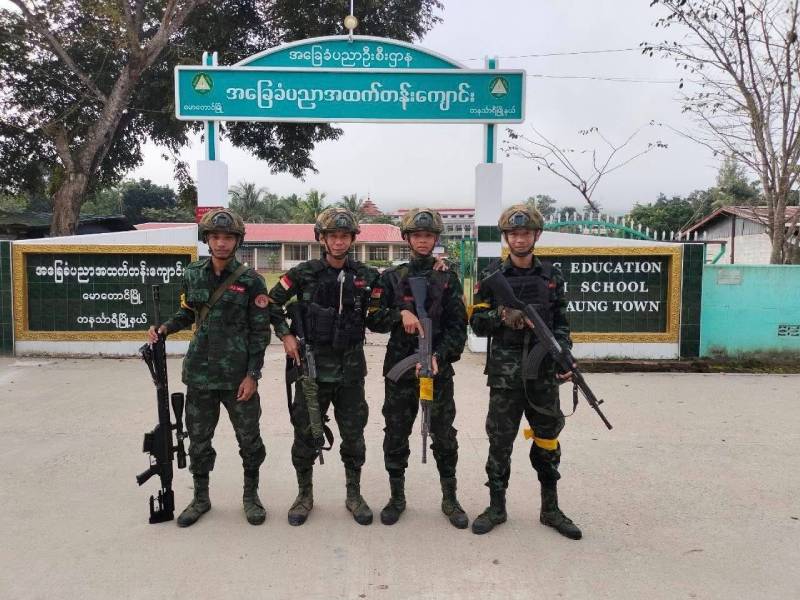 ထိုးစစ်ကာလ ရက်သတ္တပတ် ၄ ပတ်ကျော် ကြာသည်အထိ မောတောင်မြို့အနား စစ်ကော်မရှင်တပ် မကပ်နိုင်သေး