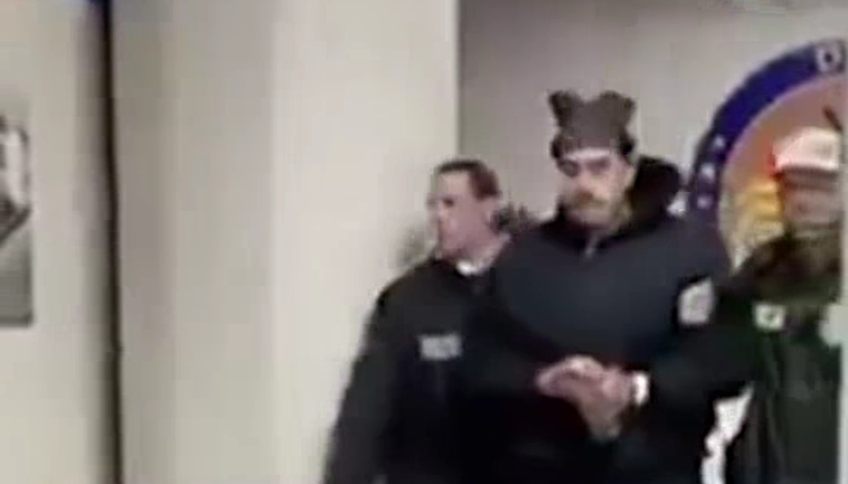 အမေရိကန်ရောက် ဗင်နီဇွဲလားသမ္မတ