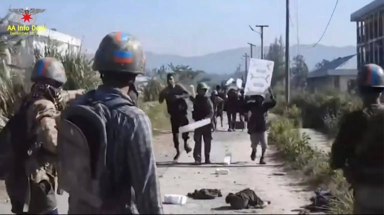 ကပစ ၁၆ ကာကင်းစခန်းမှ ထွက်ပြေးလာသည့် စစ်သား ၂ ဦးကို AA ဖမ်းဆီး