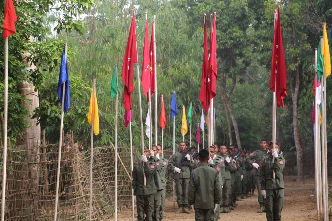 ဗမာ့တပ်တော်နှစ်ပတ်လည်အခမ်းအနား စစ်ရေးပြပွဲ AA တပ်မှူးအချို့တက်ရောက်