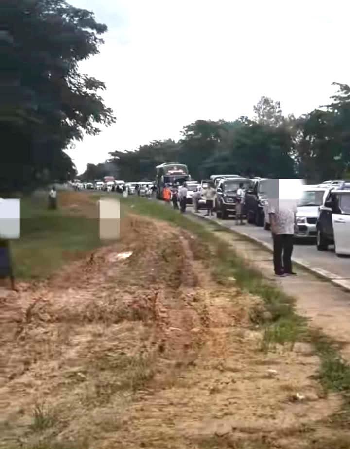 ရန်ကုန်-ပြည်လမ်းပေါ်ရှိ စစ်တပ်စခန်းကို တော်လှန်ရေးတပ်များက ဝင်ရောက်တိုက်ခိုက်