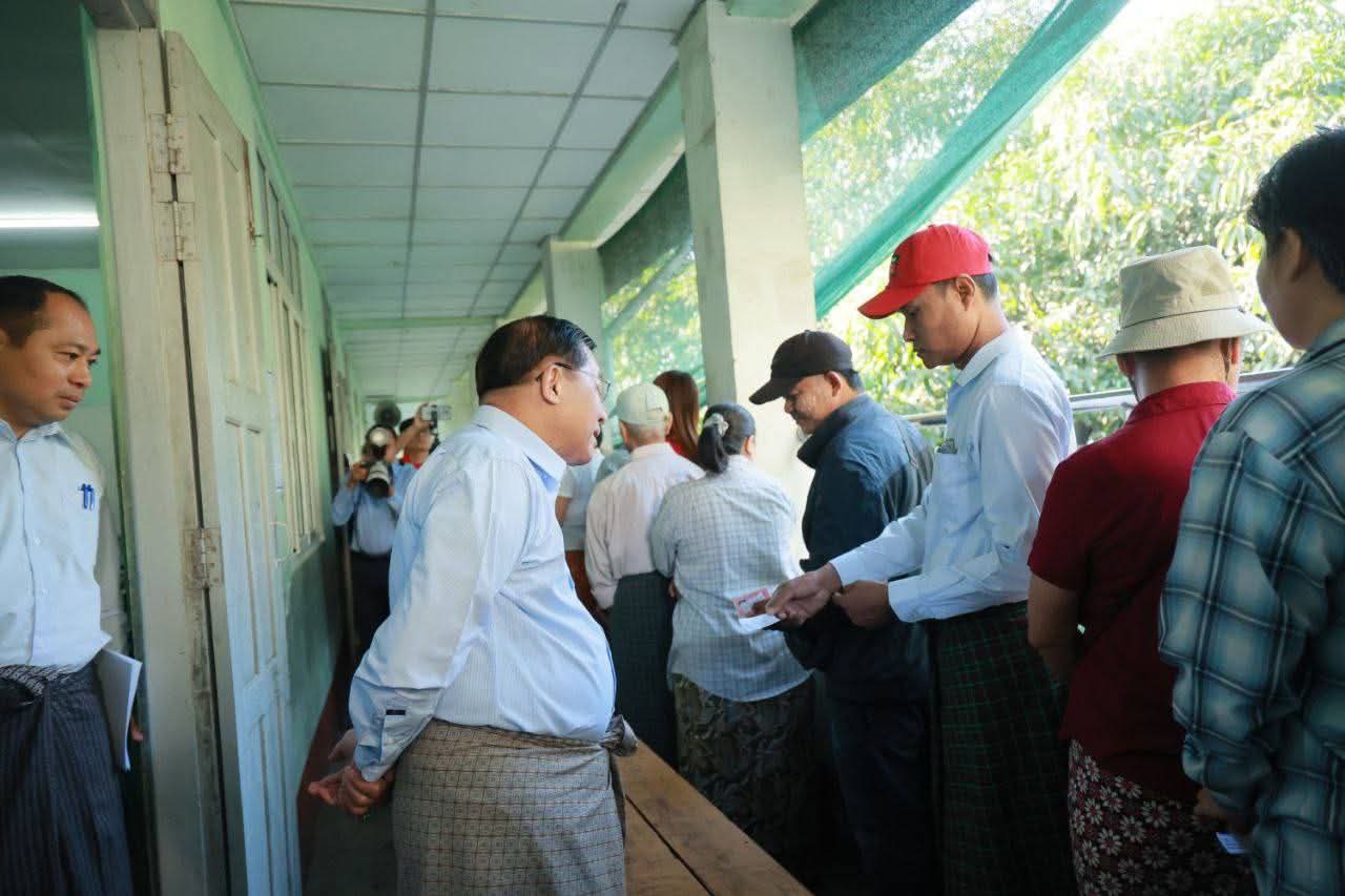 ရန်ကုန်မဲရုံများတွင် မဲပေးသူမရှိ