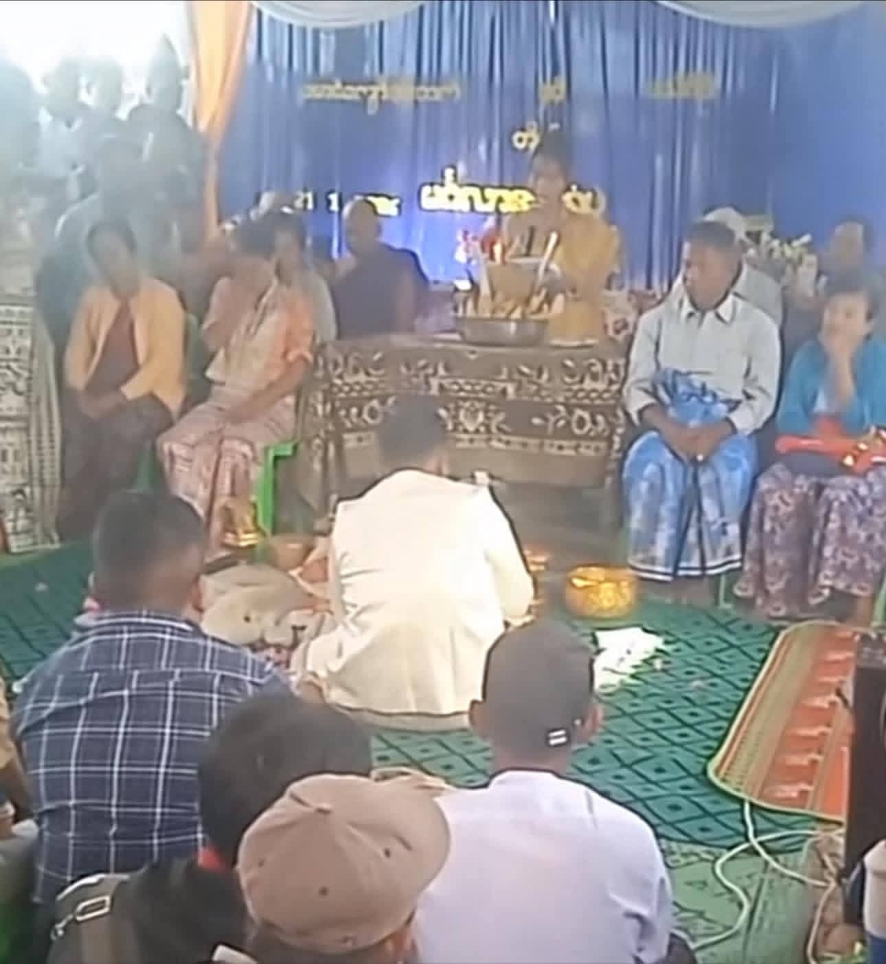 ဒီလိုနေ့လေးမှာ ဒီလိုမင်္ဂလာပွဲလေးတစ်ပွဲရှိခဲ့ဖူးတယ်