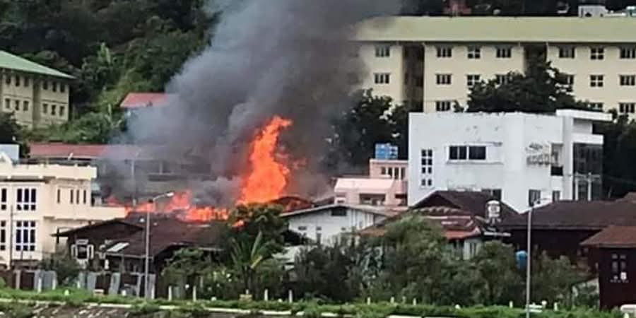 မိုးကုတ်မှာ စစ်ကောင်စီတပ်စွဲထားတဲ့နေရာ တိုက်ခိုက်ခံရ