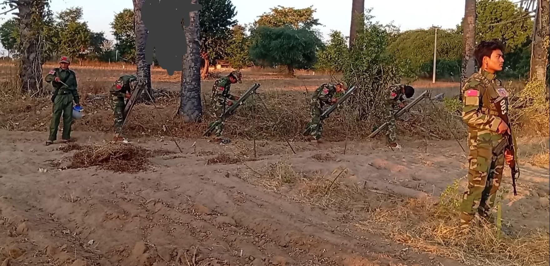 ပခုက္ကူ-မြိုင်လမ်းပိုင်းက စစ်တပ်စစ်ဆေးရေးဂိတ် ရှော့တိုက်ဒုံးတွေနဲ့ ပစ်ခတ်တိုက်ခိုက်ခံရ