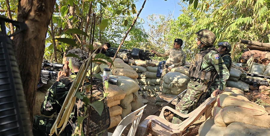 ကော့ကရိတ်တွင် တိုက်ပွဲပြင်းထန်နေ