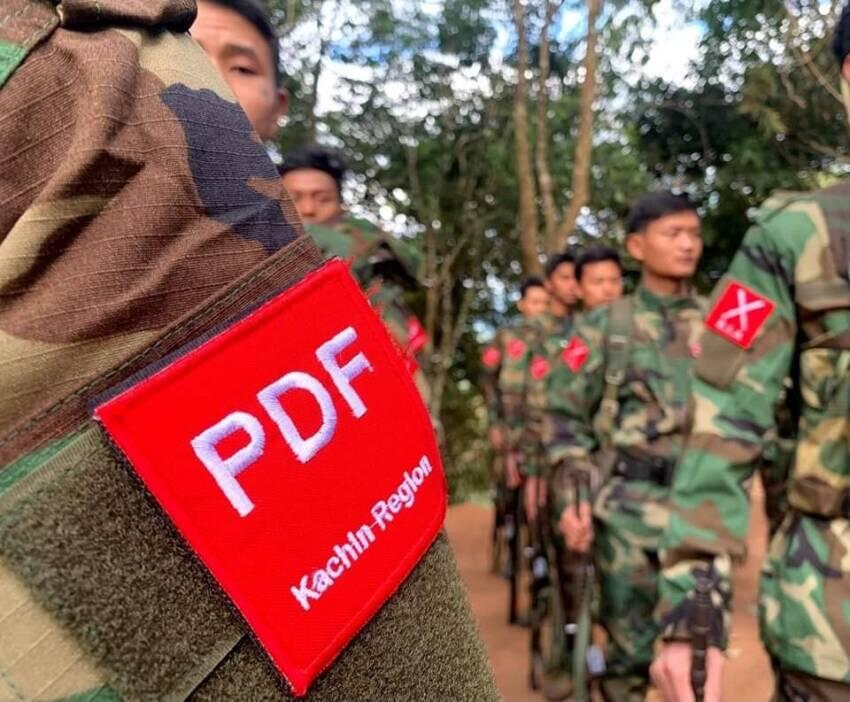 တော်လှန်ရေးအဖွဲ့များ ကသာ မြို့တွင်း ဝင်ရောက်၊ မြို့လုံးကျွတ် စစ်ရှောင်