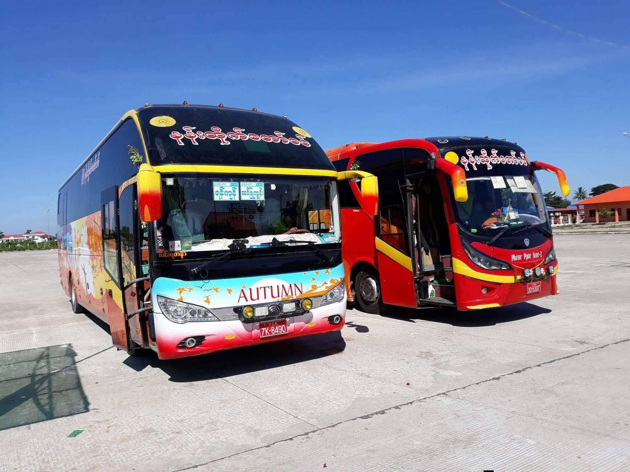 နန်းထိုက်တော်ဝင် ယာဉ်မောင်းများ စစ်တပ်ဂိတ်နှင့်ပေါင်းပြီး ပေါ်တာဆွဲရာတွင် ပူးပေါင်းနေ