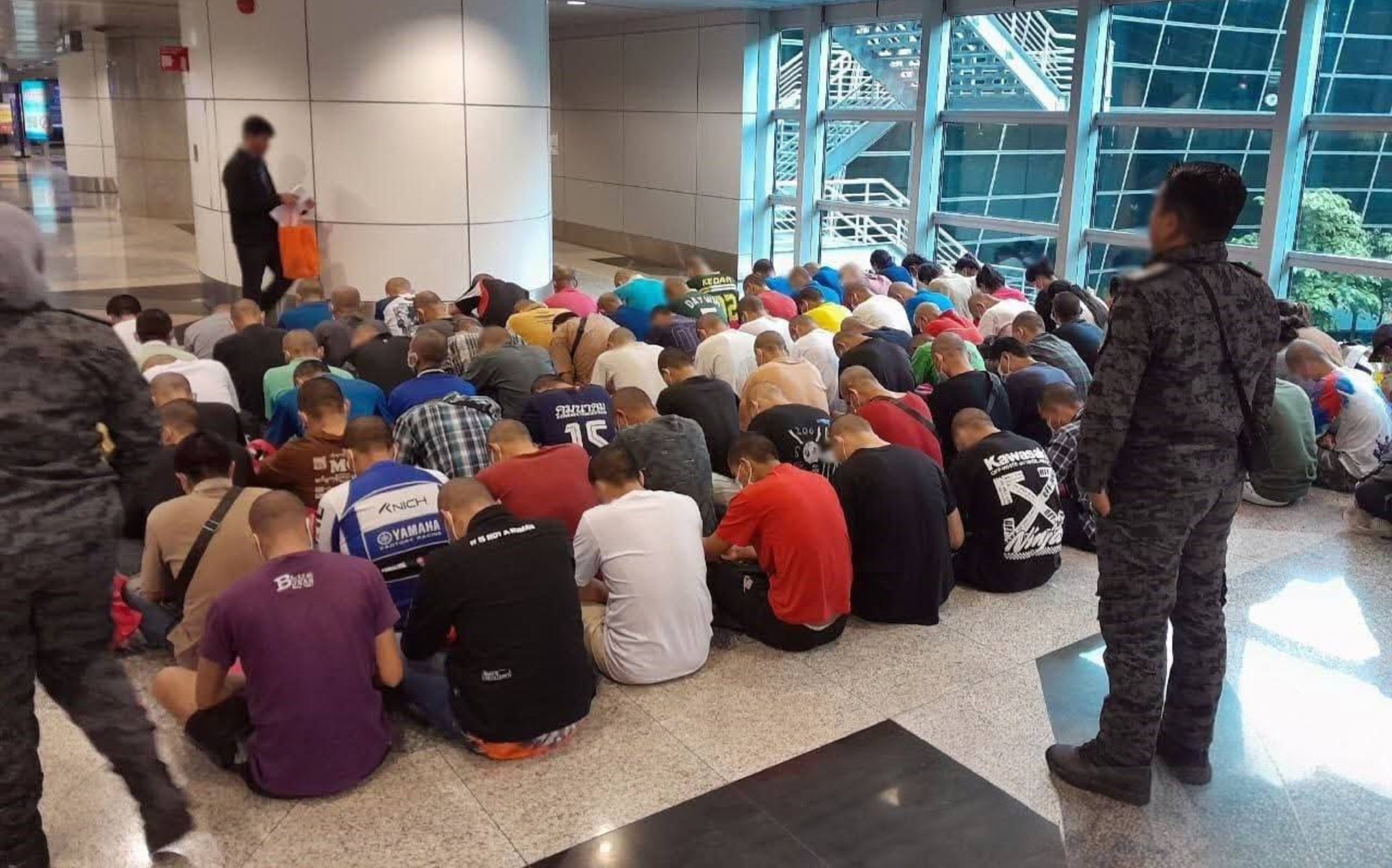 မလေးရှားမှ ပြန်ပို့ခံရပြီး စစ်မှုထမ်းအဖြစ် ဖမ်းဆီးခံရသော ရခိုင်လူမျိုး ၂၀၀ ကျော်ရှိ