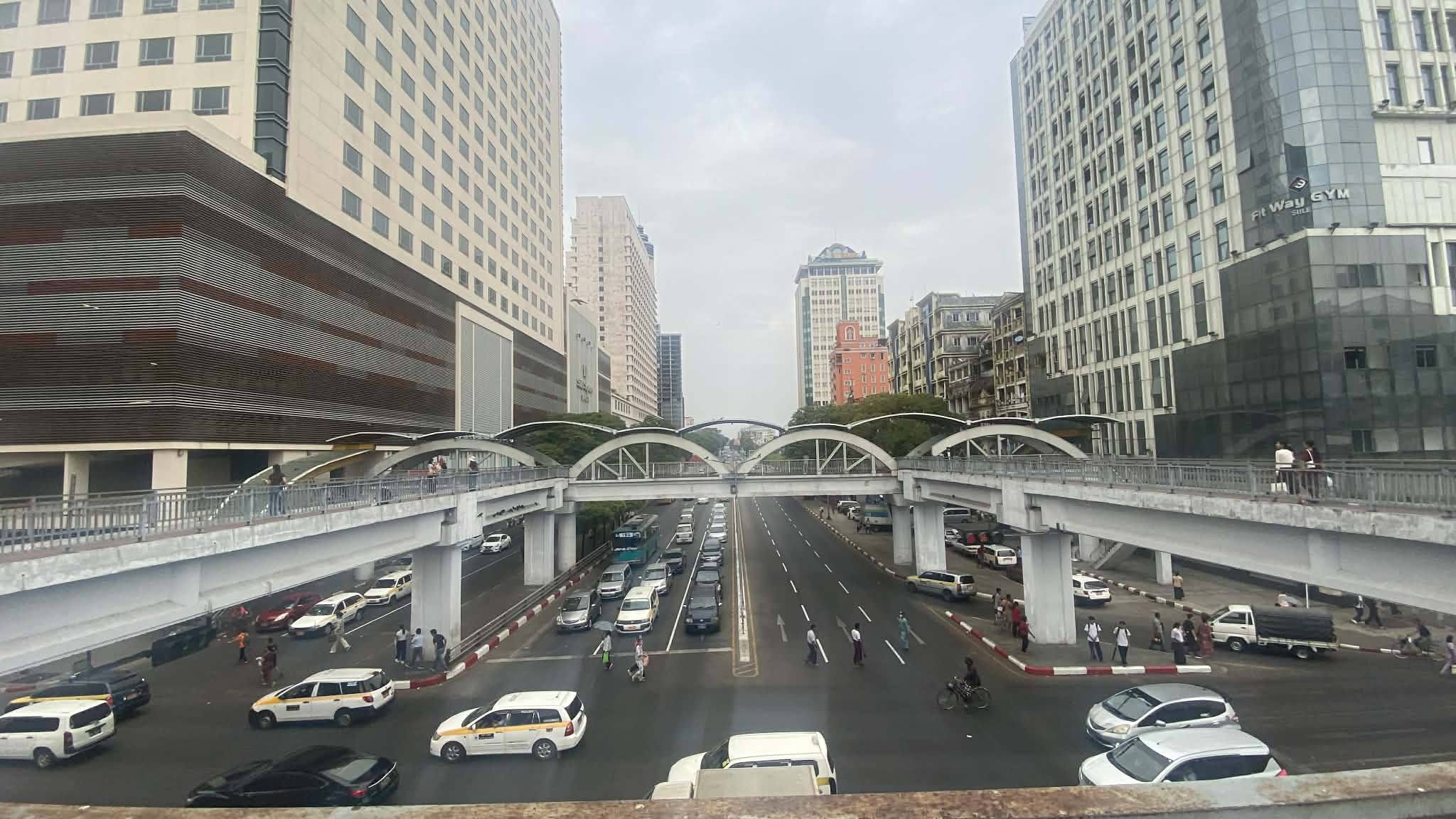 ရန်ကုန်မြို့ လေထုညစ်ညမ်းမှု အနီရောင်အဆင့်တွင် တည်ရှိနေပြီး ကမ္ဘာ့အဆင့် ၅ သို့ ရောက်ရှိနေ