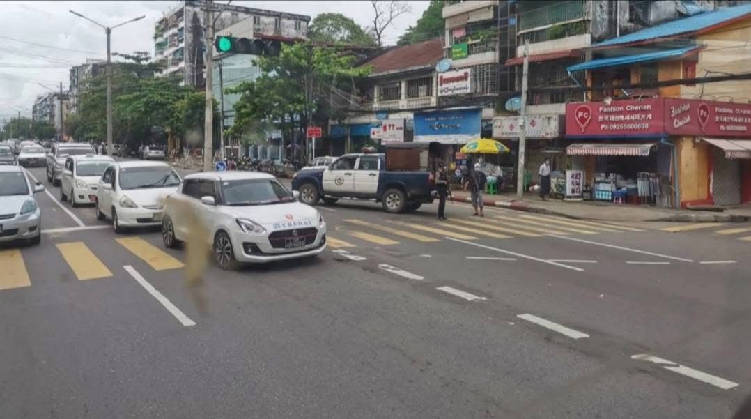 လှိုင်မြို့နယ် အမှတ် (၁၁) ရပ်ကွက်အုပ်ချုပ်ရေးမှူးက လူငယ်များအား ဆိုးဆိုးရွားရွား ပေါ်တာဆွဲပြီး တပ်သားသစ်စုဆောင်းနေ