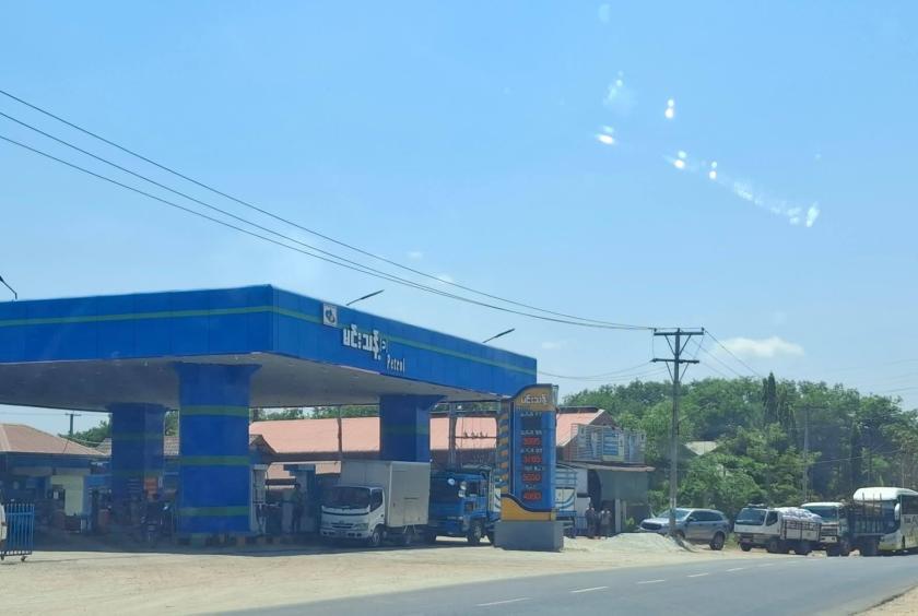 ဆီဆိုင် ၇ ဆိုင်က ဆိုင်ရှင်တွေနဲ့ ဝန်ထမ်းတွေကို ဖမ်းဆီးထား