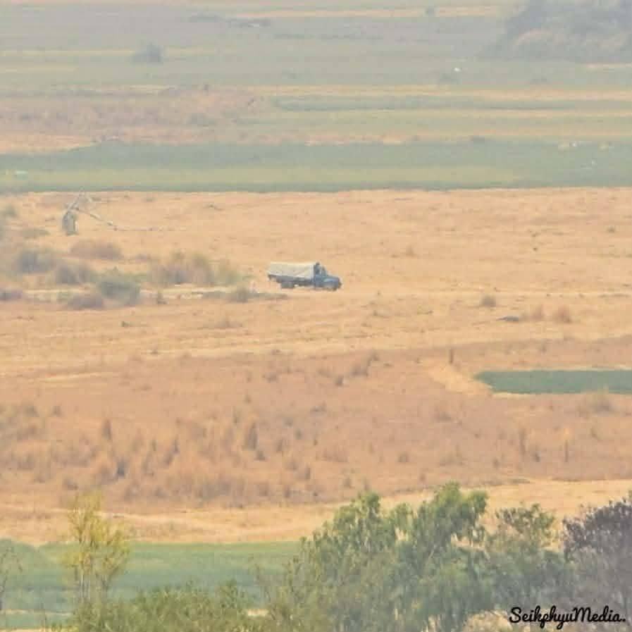 ပေါက်မြို့လာနေတဲ့ စစ်တပ်ရိက္ခာယာဥ်တန်းကို တော်လှန်ရေးတပ်တွေ တိုက်ခိုက်နေ