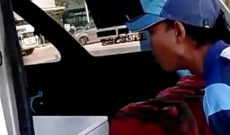 ပုံးဖြင့် ဆီမရောင်းသဖြင့် အလောင်းနှင့် အခေါင်းပါ ဆိုင်သယ်လာပြီး သုဘရာဇာ ဒီဇယ်ဝယ်ခဲ့ရ