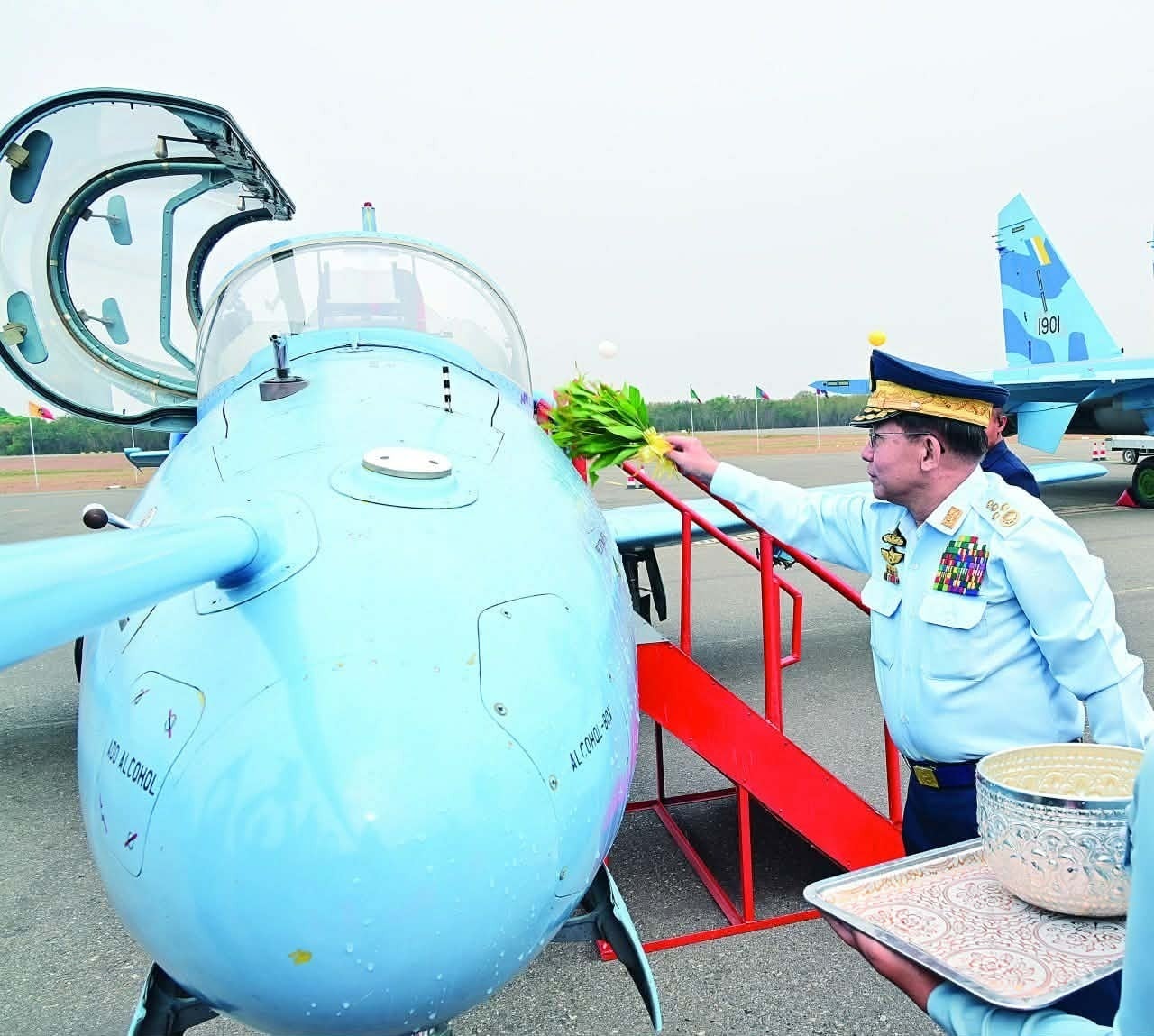 အရပ်သားများကို ဗုံးကြဲရန် ၃ လအတွင်း လေယာဥ်ဆီ ကန်ဒေါ်လာ ၄ သန်းကျော်ဖိုး စစ်ကော်မရှင် သုံးစွဲဟု BMC ပြော