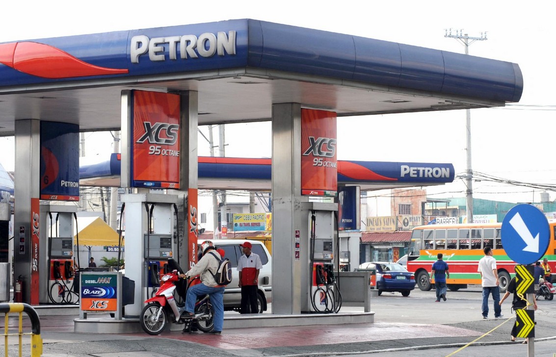 လောင်စာဆီ သုံးစွဲမှု လျှော့ချဖို့ ဖိလစ်ပိုင်မှာ တစ်ပတ် ၄ ရက်ပဲ ရုံးတက်ခိုင်း