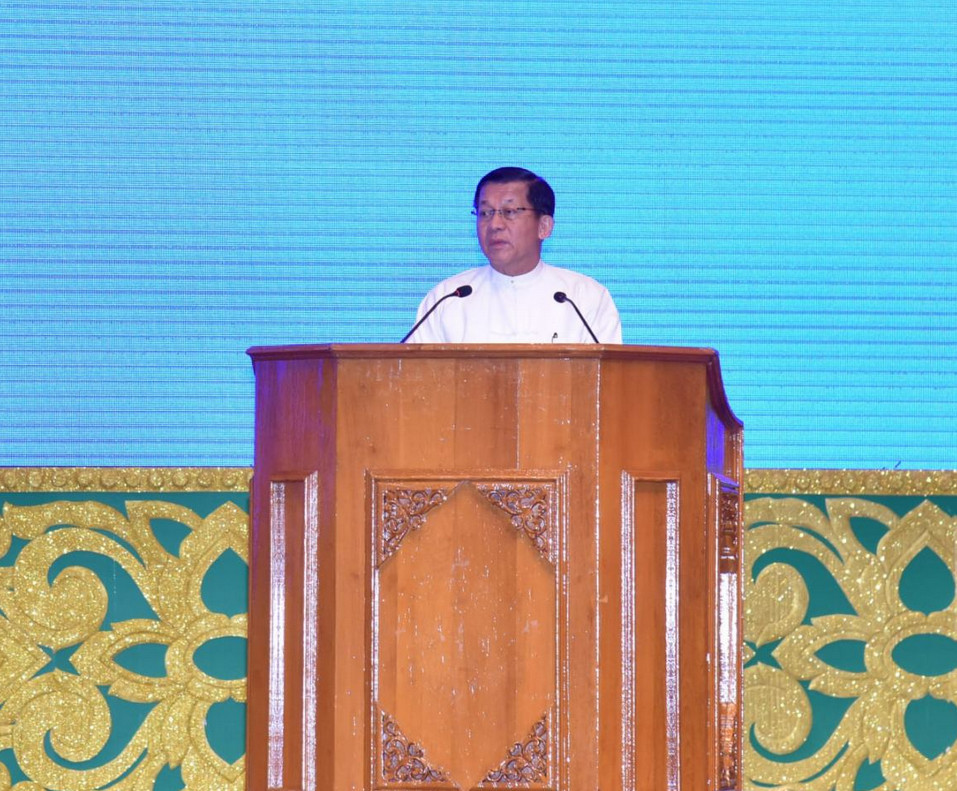 မြန်မာလိုရေးပေးထားတာတောင် ဘယ်လိုတွေဖတ်ပြနေတယ်မသိ