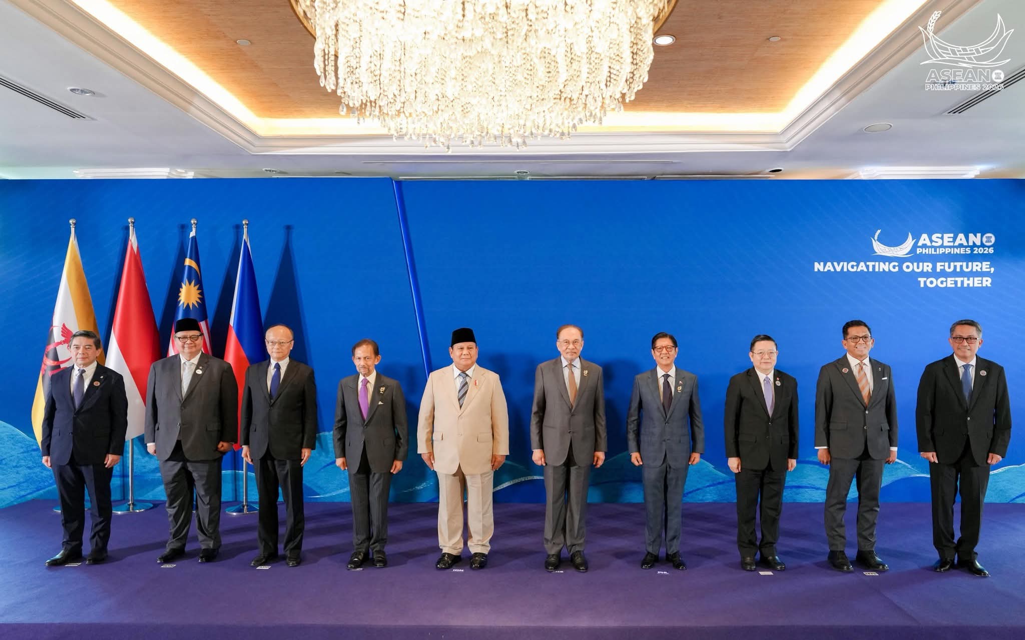 မြန်မာ့အရေးနှင့်ပတ်သက်၍ အာဆီယံအဖွဲ့အတွင်း ရပ်တည်ချက် နှစ်မျိုးကွဲပြားနေ