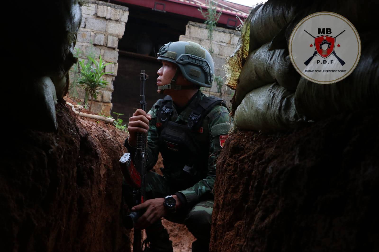 ကရင်နီတွင် စစ်တပ်က နေရာအနှံ့ စစ်ကြောင်းထိုးနေသဖြင့် တိုက်ပွဲများ ပြင်းထန်နေ
