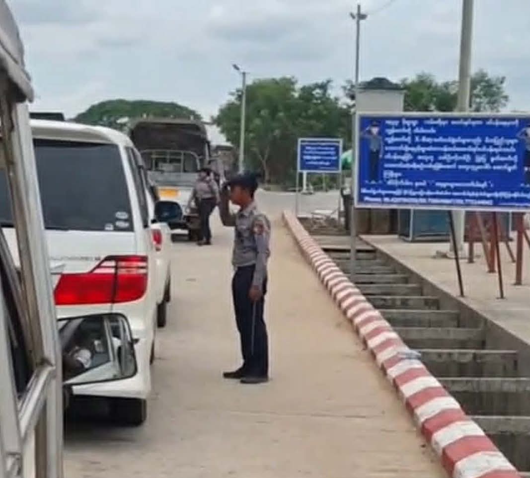 ဝန်ကြီးရှောင်တခင် စစ်ဆေးမယ့်သတင်းကြောင့် ကားတိုင်းကို ရဲတွေ အလေးပြု